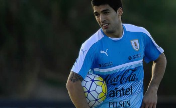 Suárez entrenó casi con normalidad