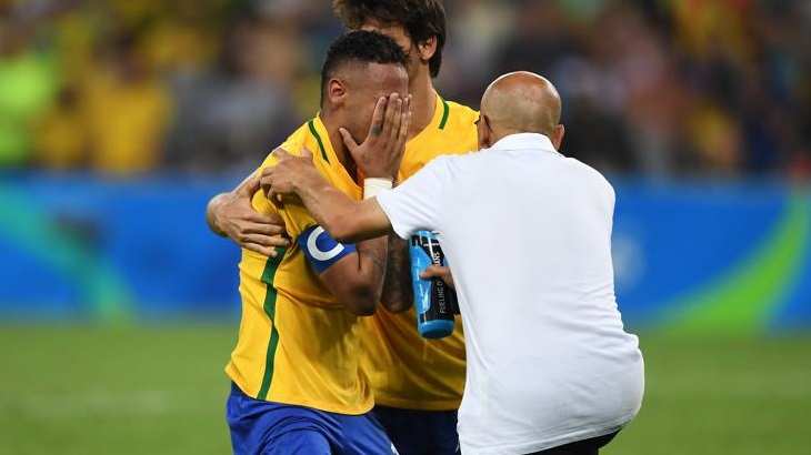 Neymar juega en la altura