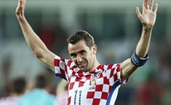 El candidato para el lateral es Darío Srna