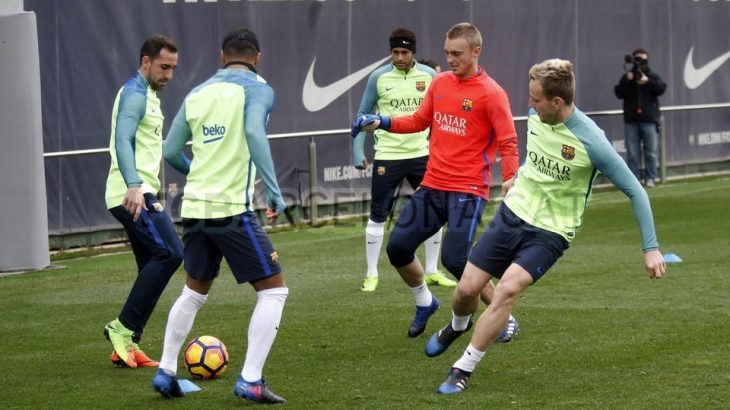 Barça entrena pensando en el Atlético