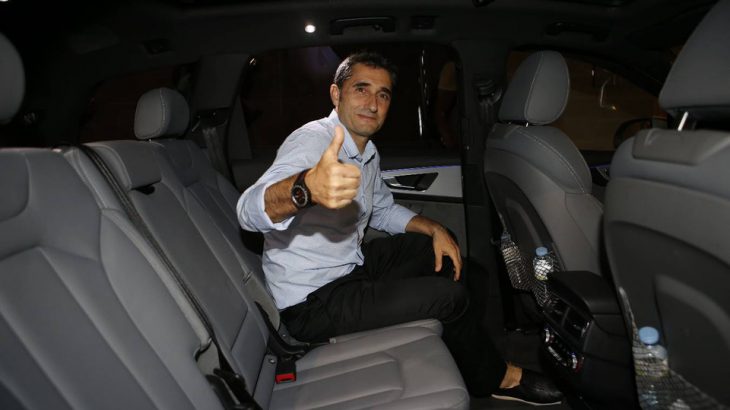 Valverde camino al Camp Nou